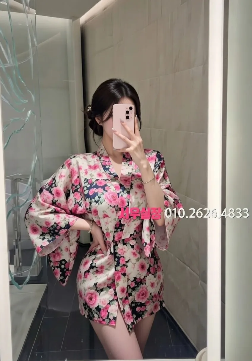 한남동 미러룸 프리미엄 라인업 14번 프로필