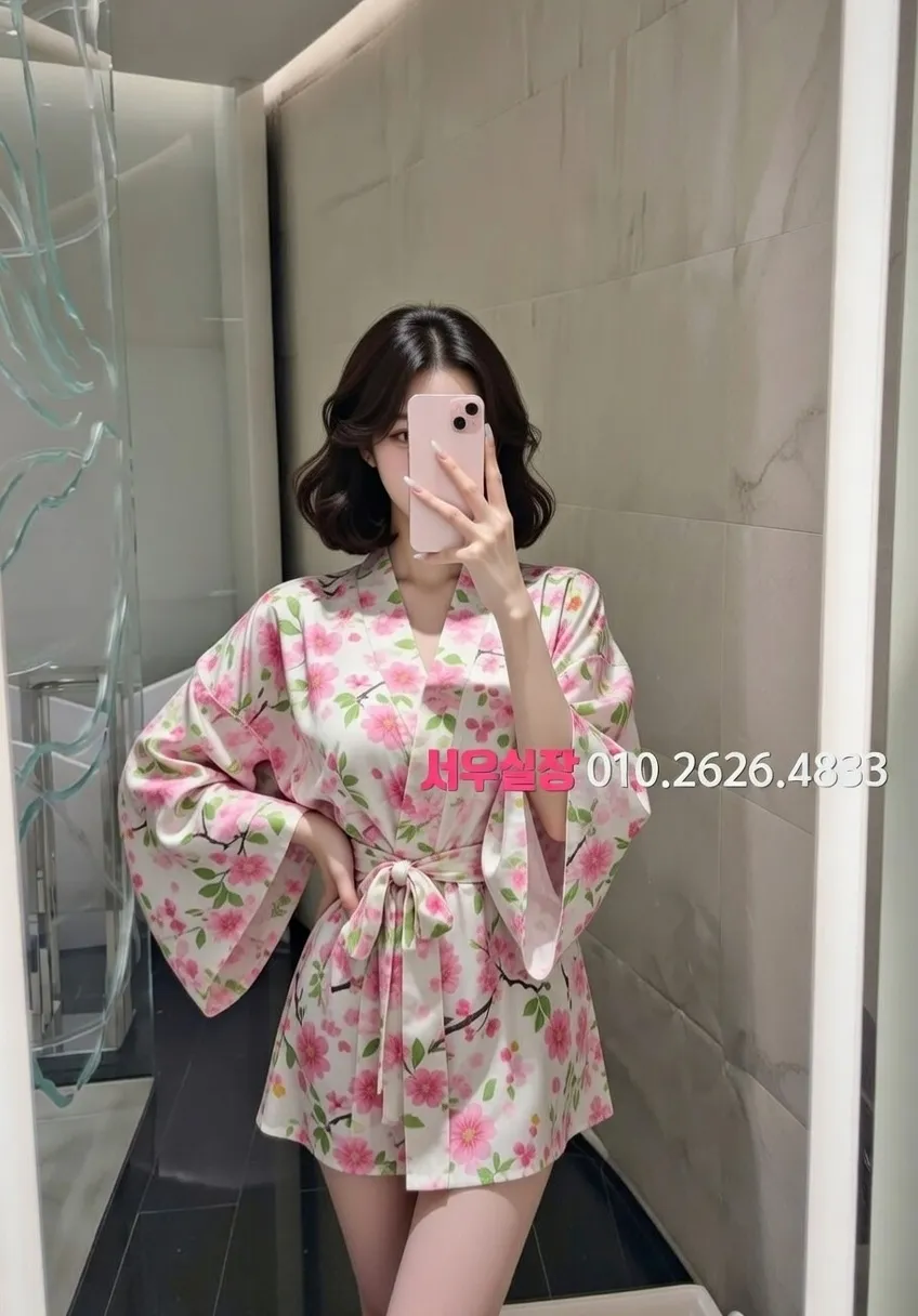 한남동 다국적노래방 프리미엄 라인업 10번 프로필